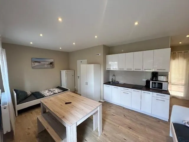 Samui Monteur Apartment Niederrodenbach